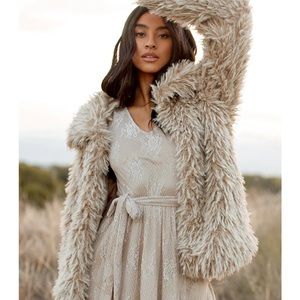 Nwt faux fur jacket - Joyfolie